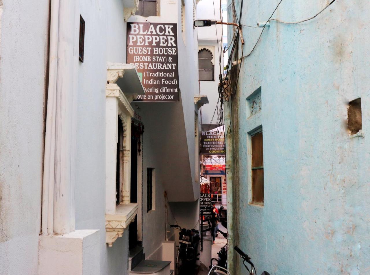 Black Pepper Home Stay Udaipur Ngoại thất bức ảnh