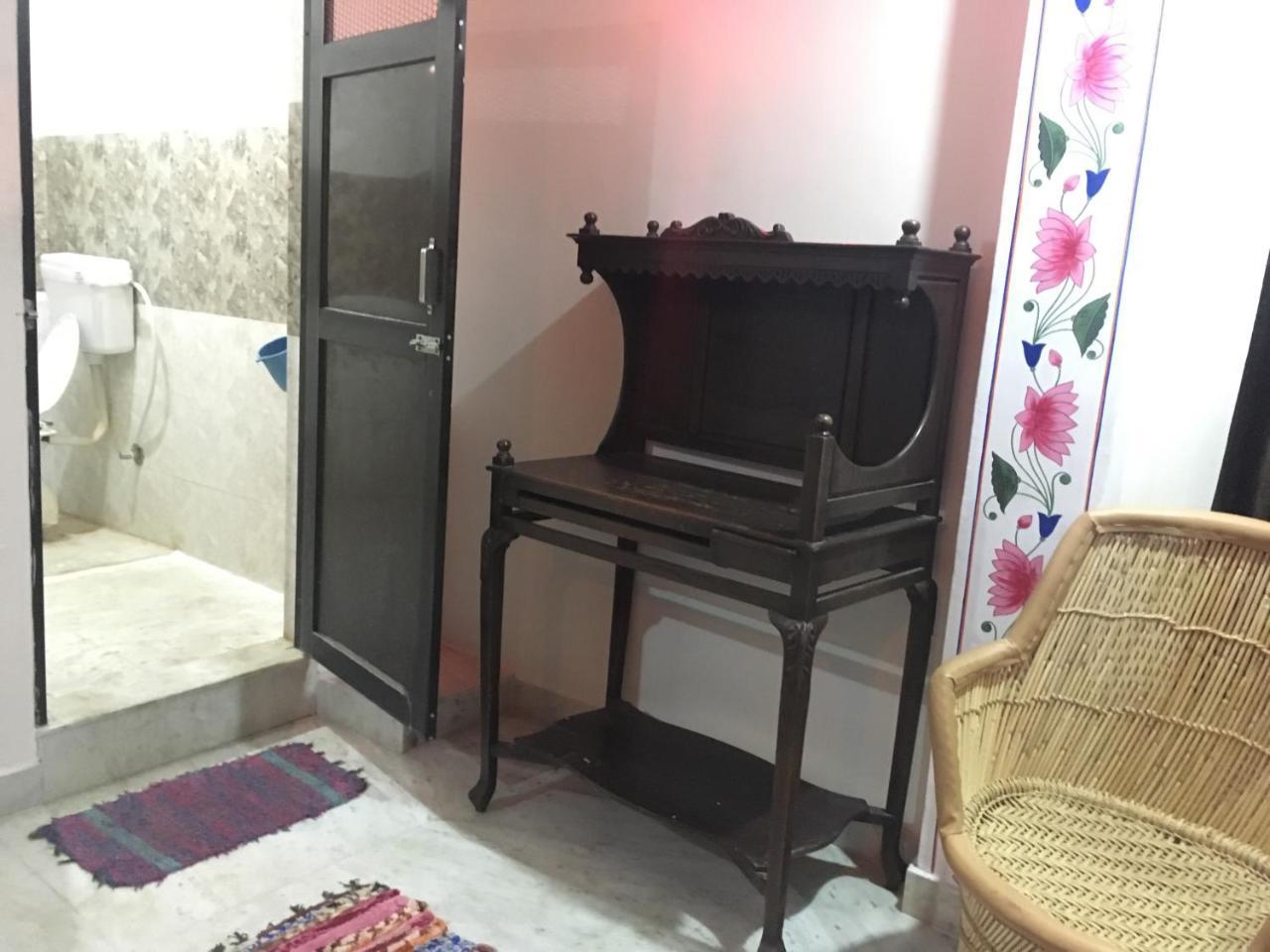 Black Pepper Home Stay Udaipur Ngoại thất bức ảnh