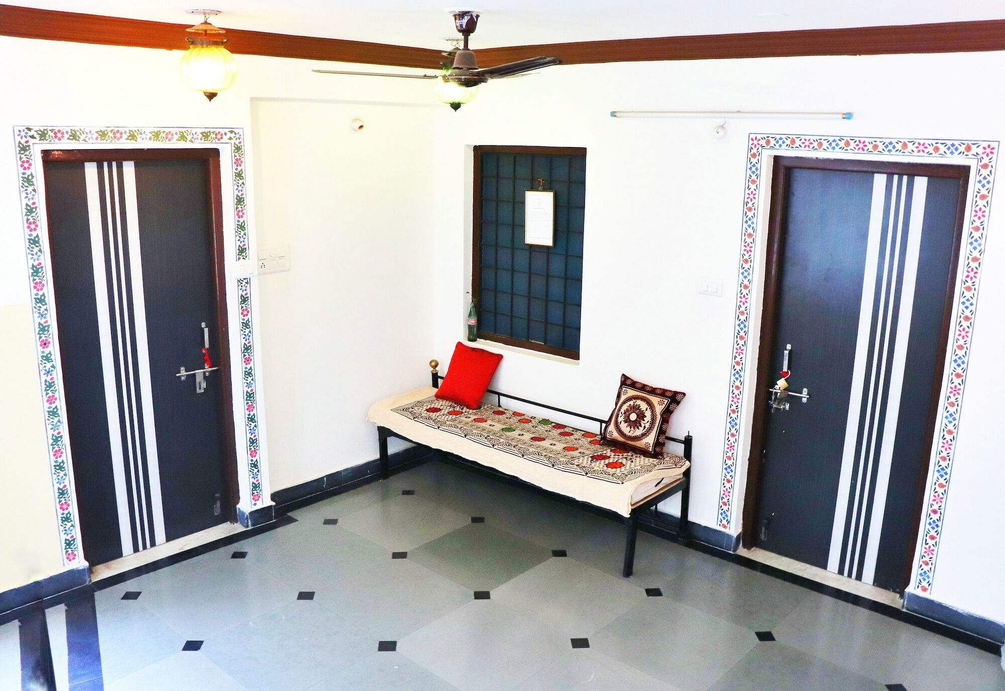 Black Pepper Home Stay Udaipur Ngoại thất bức ảnh